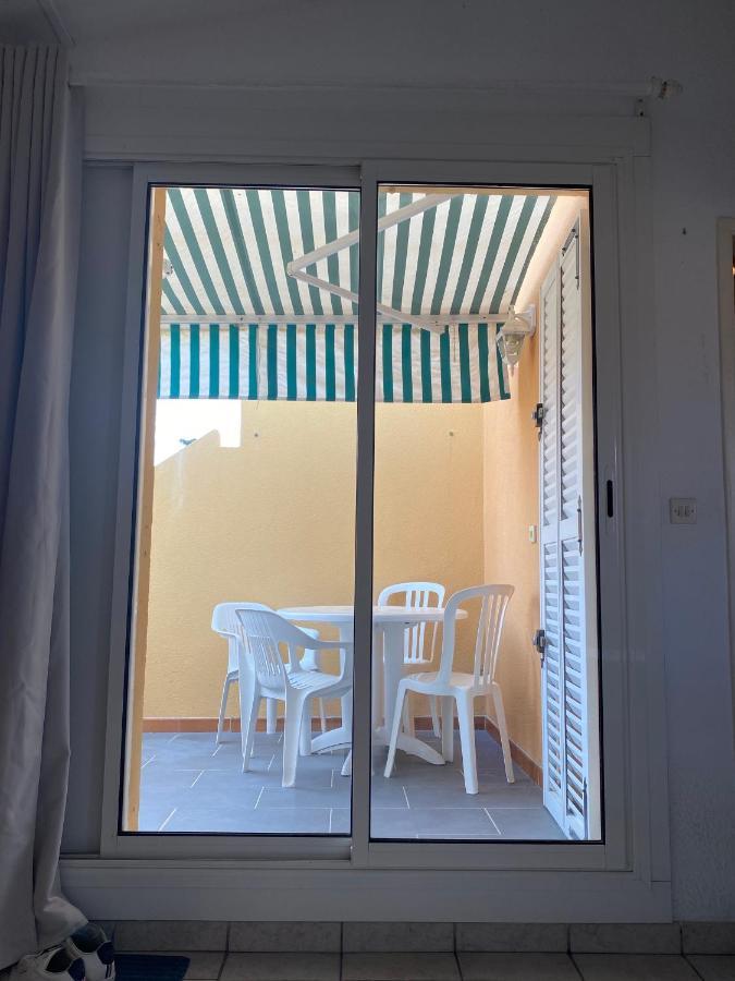 Joli Appartement Mezzanine Avec Parking La Roquille 阿格德 外观 照片