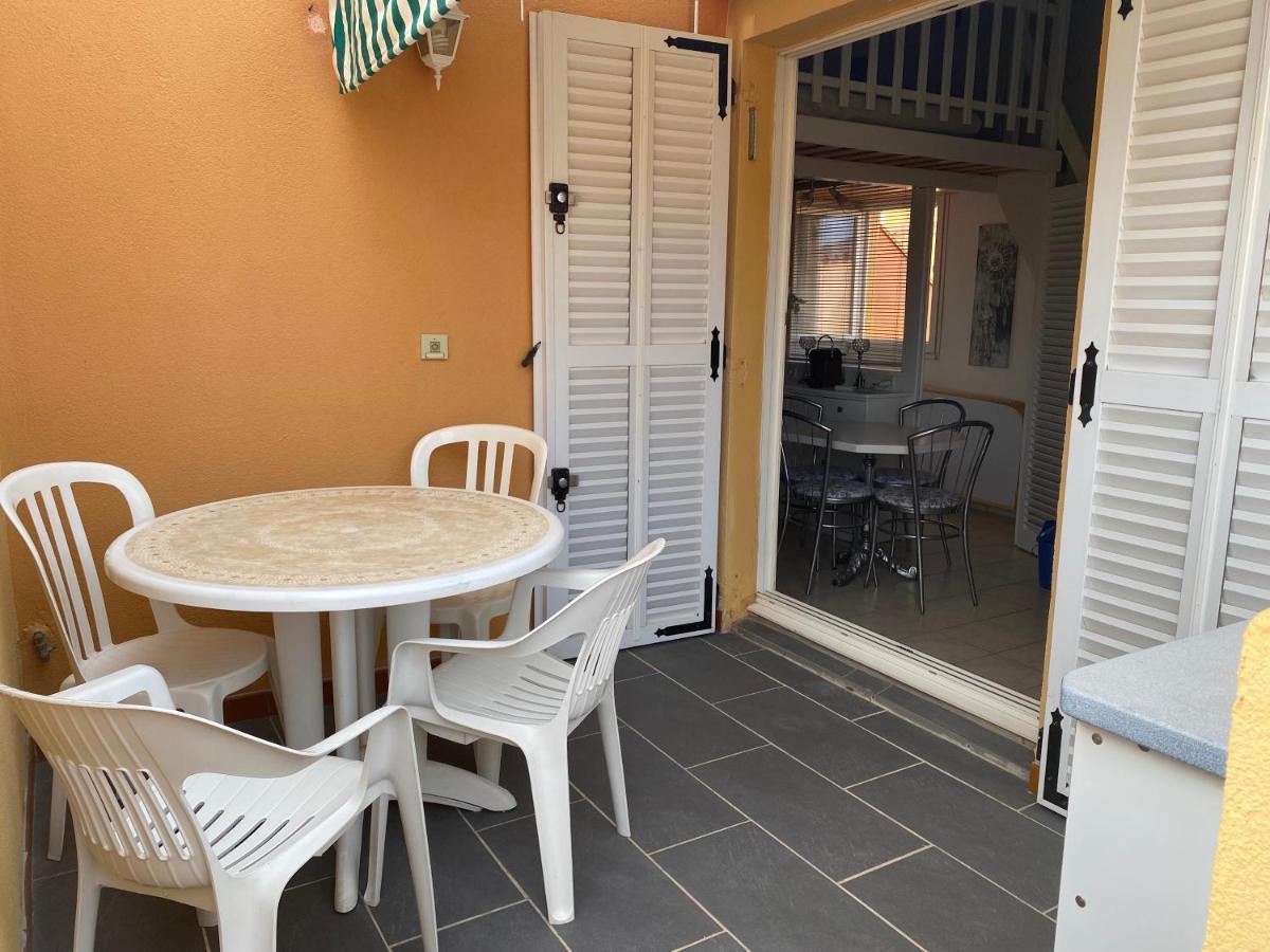 Joli Appartement Mezzanine Avec Parking La Roquille 阿格德 外观 照片