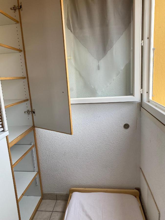 Joli Appartement Mezzanine Avec Parking La Roquille 阿格德 外观 照片